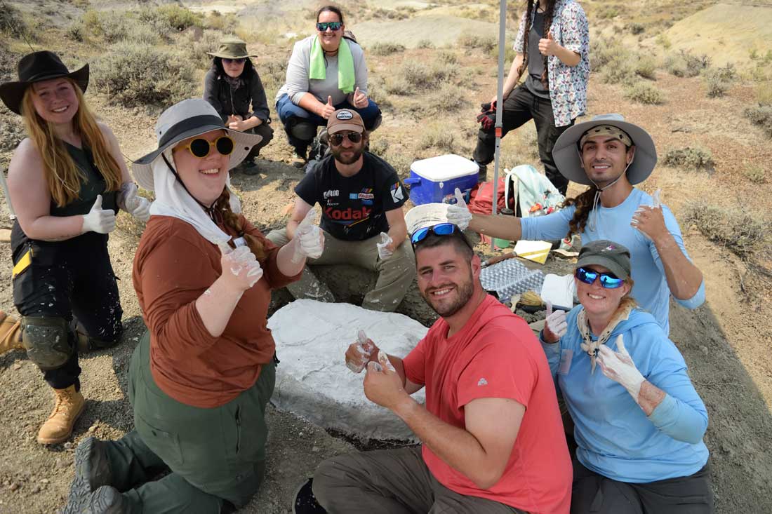 group photo of dig field school participants