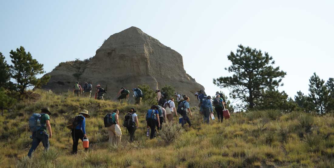 DIG participants embark on their journey to locate fossil sites. 