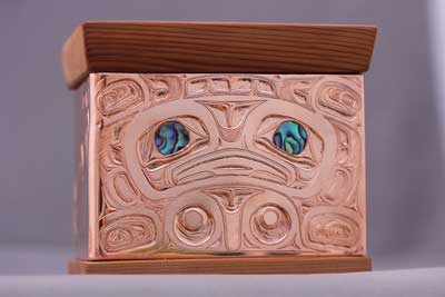 carved box by lee burkhart jr.